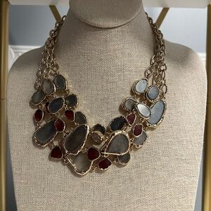 White House black market necklace